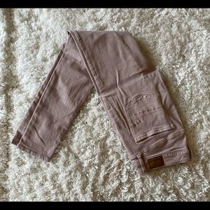 Peach skinny jeans from American Eagle size 8 extra long